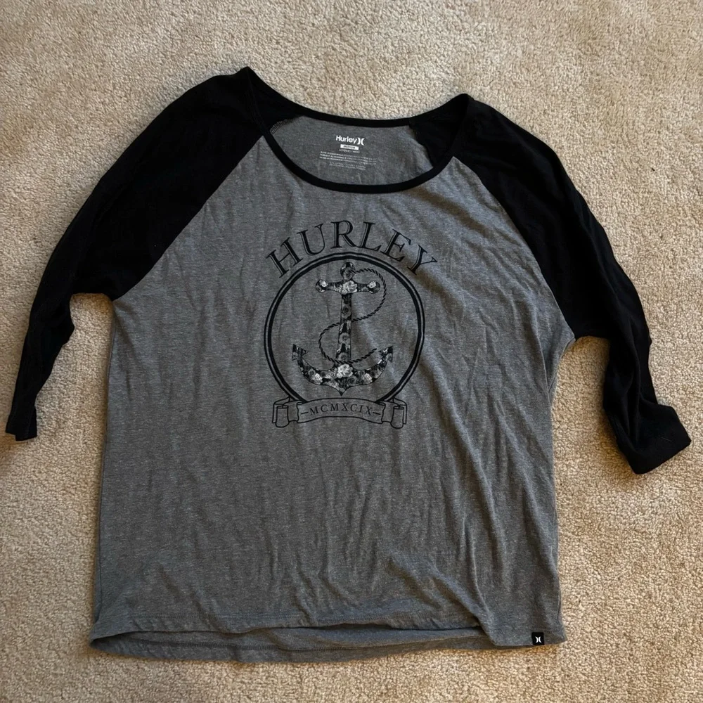Hurley Raglan Tee - Picture 1 of 3